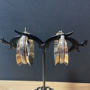 Vintage Elegant Silver and Gold Toned Women's Earrings